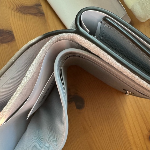 🥰 Coach Essential Mini Trifold Wallet - Picture 11 of 13